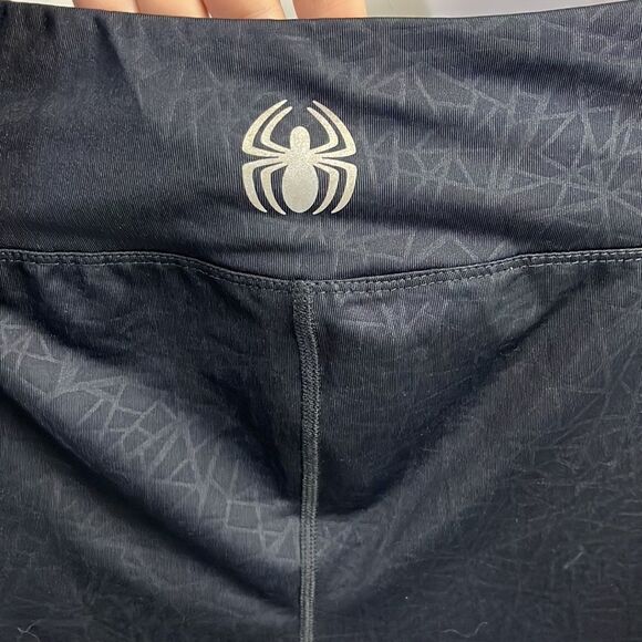 Marvel Hero Elite Athletic Black w/ Abstract Design & Mesh Cropped Leggings-XL - Picture 8 of 14